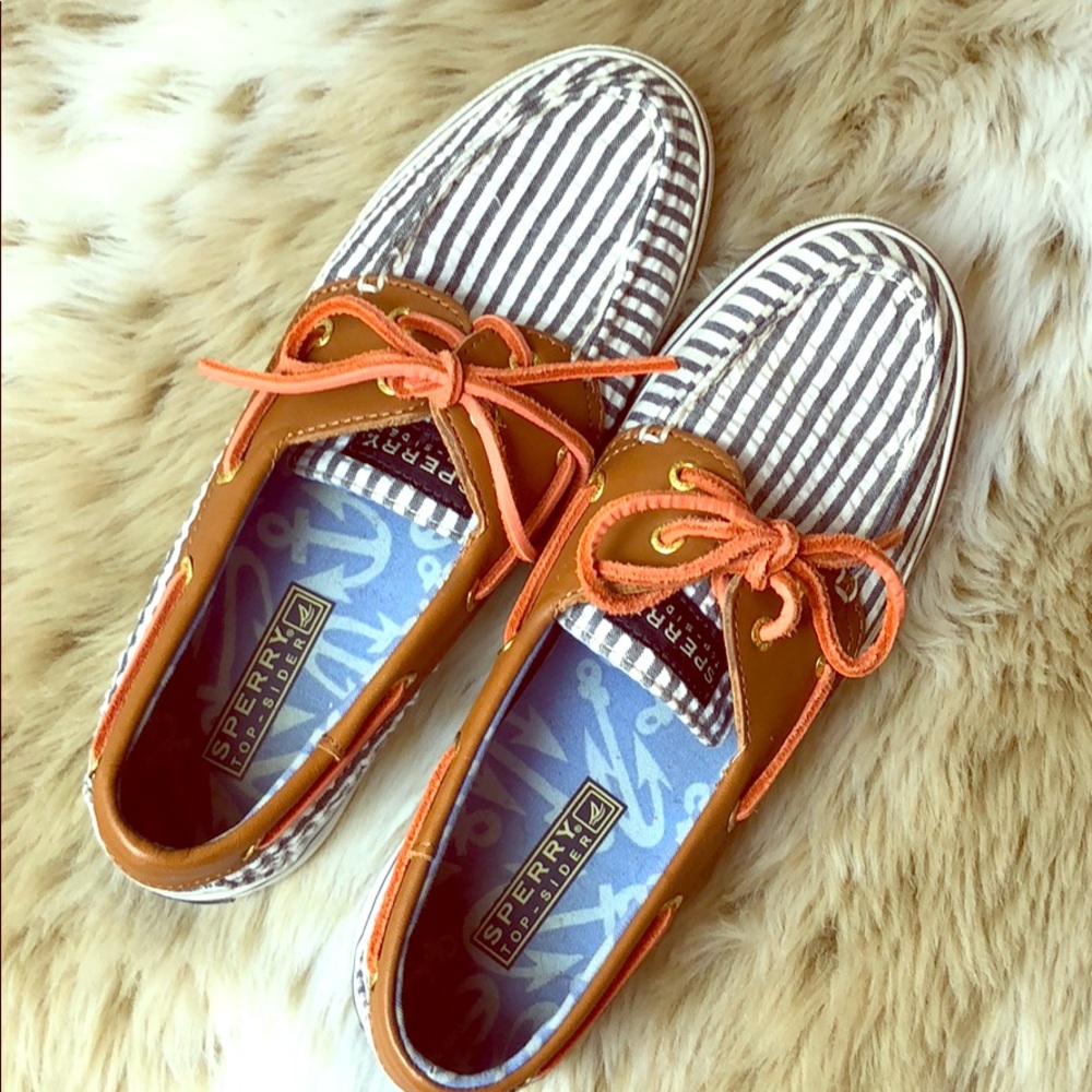 WORN ONCE/ SPERRY TOP-SIDER LACE UP SHOES